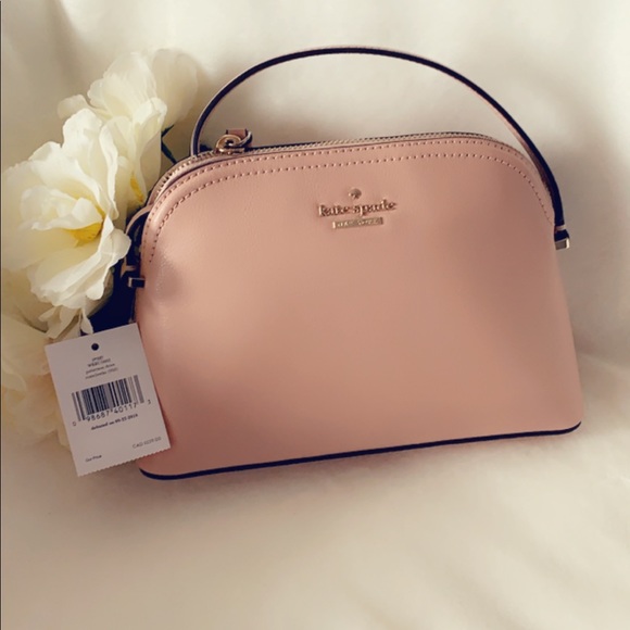 kate spade Handbags - Kate spade crossbody